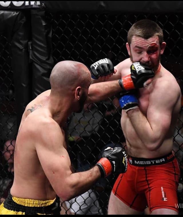 Gil Pinhero Cage Fighting